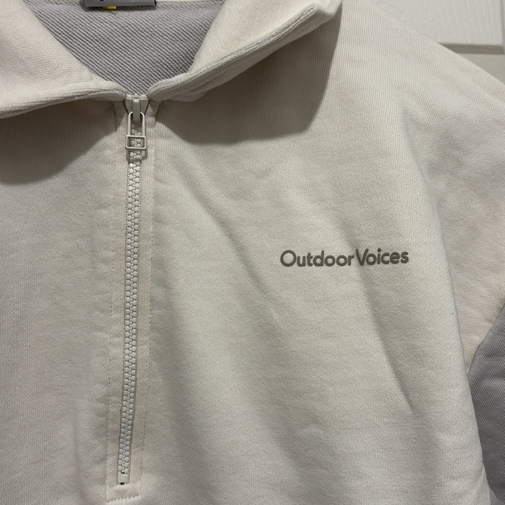 Outdoor Voices cropped sweatshirt - Picture 2 of 5
